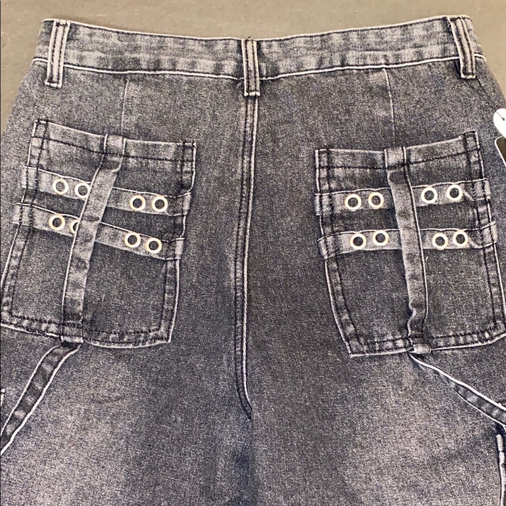 ROMWE Large Grunge Punk Solid Strap Detail Cargo Boy Friend Jeans, School - Picture 14 of 14